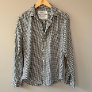 Frank & Eileen Barry Button Down Shirt Size Medium Gingham Charcoal Gray White